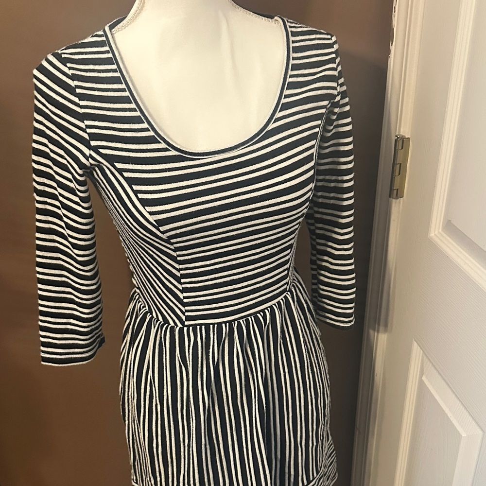 Alya Striped Women's Dress